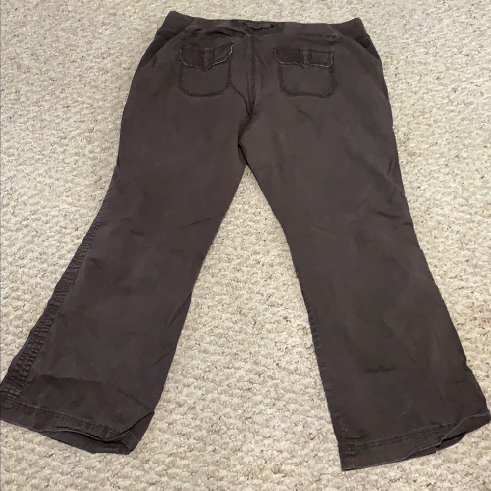 Maurices  brown wide legged causal pants size 16